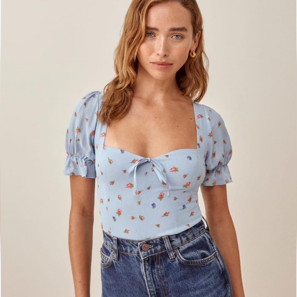Reformation Delevan blue floral print Short sleeve Top